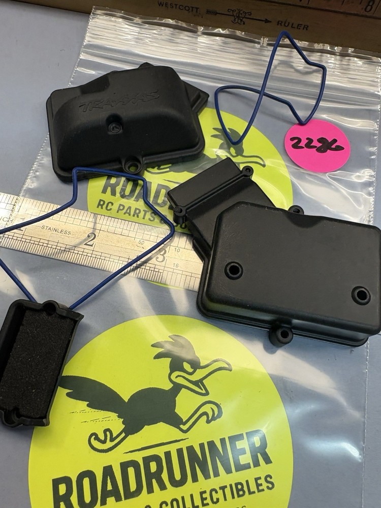 TRAXXAS RECEIVER BOX NEW