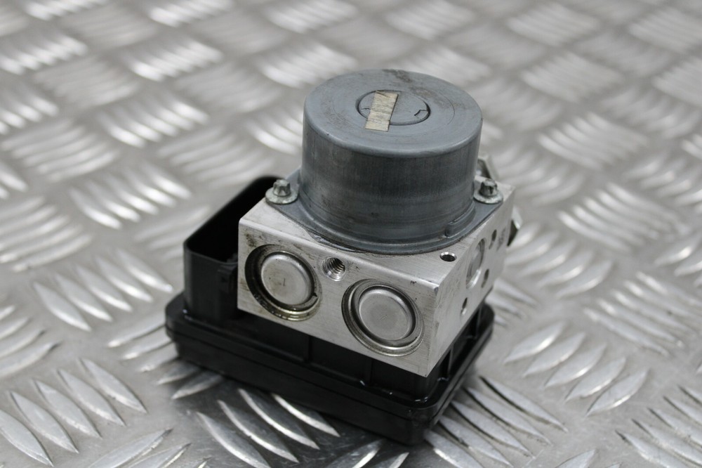KTM 125 Duke 2018 ABS pump 2017 > 2021