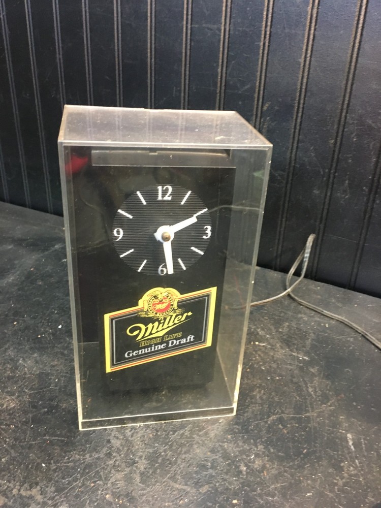 Miller Genuine Draft SIGN CLOCK "Light LUCITE PLASTIC Clock" Mid Century 9"