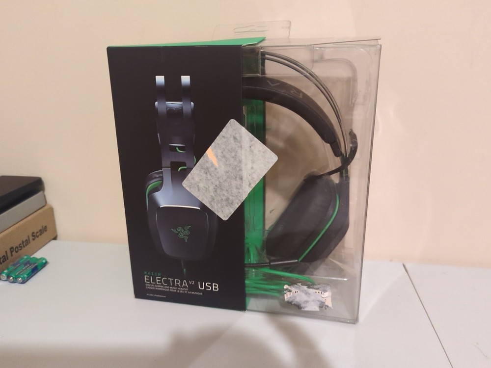 Razer Electra V2 USB. Gaming Headset Wired. New In Box.