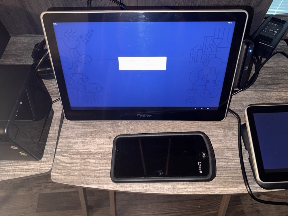 Toast Flex TT200 POS System Touch Screen Printer, card reader, Cashbox, & Cables