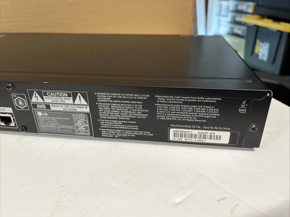 LG BD370 Blu-Ray Player | Remote Included