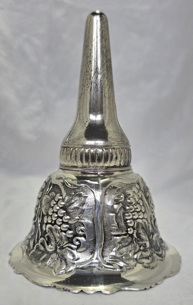 Silver Plated Wine Aerator (Grape Clusters on Gables)