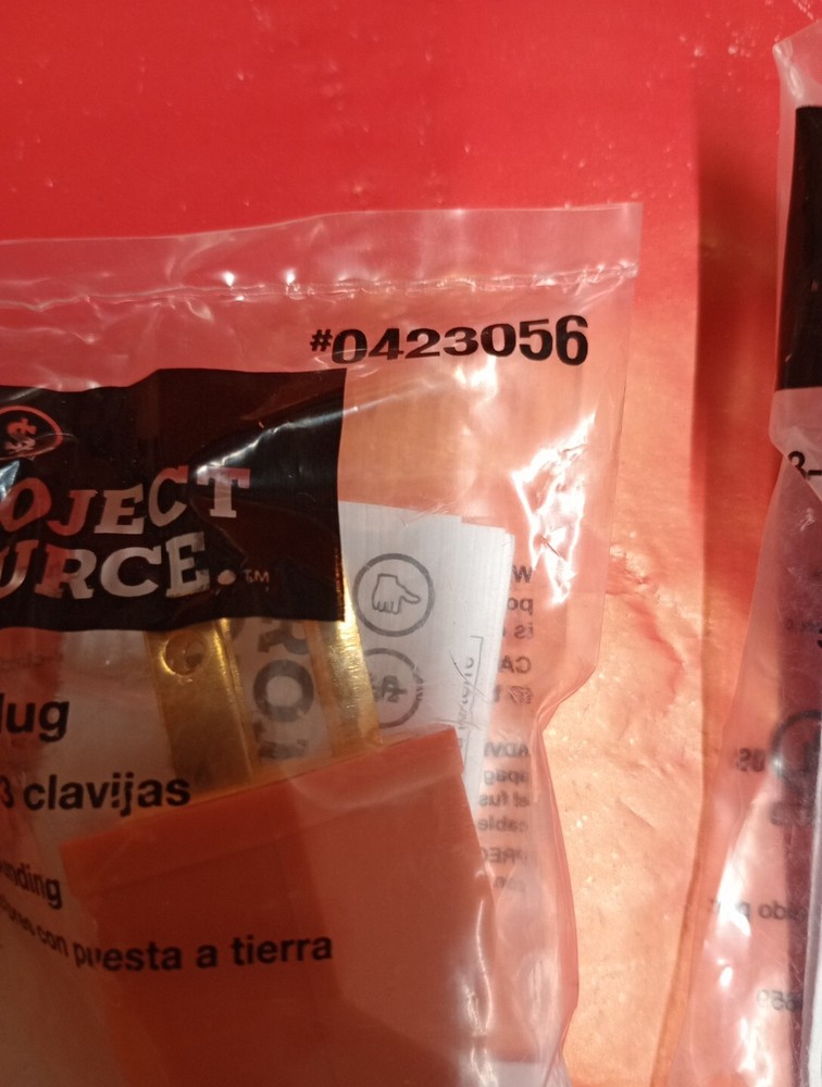 Lot Of 2 Project Source 3 Prong Plug #0423056