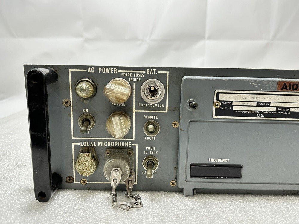 Vintage ITT Aerospace Optical Model 3201-2 - Solid State VHF Exciter - UNTESTED