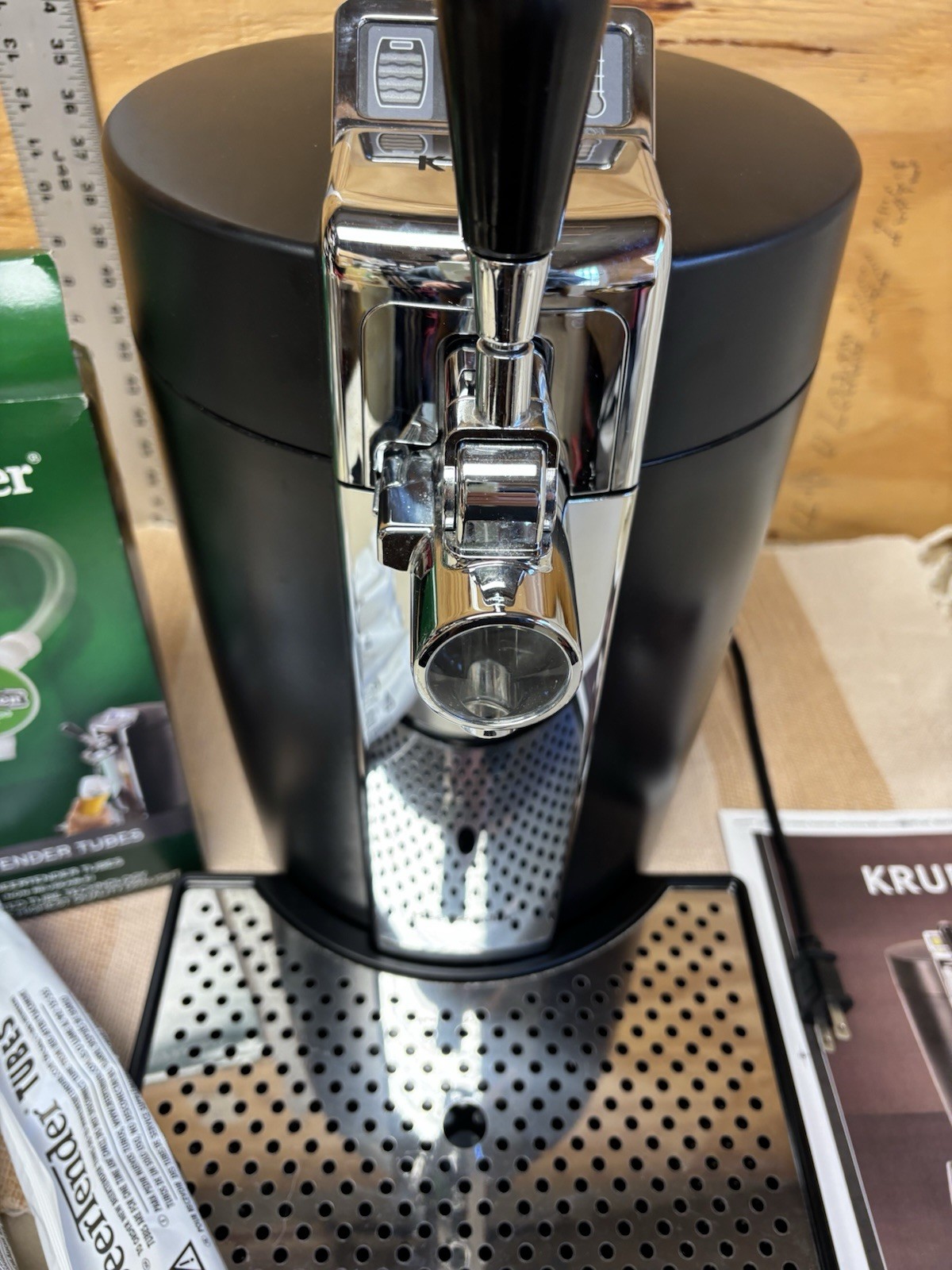 KRUPS BEERTENDER Model VB502 BEER KEG Dispenser With 4 Heineken Tubes ~ Tested