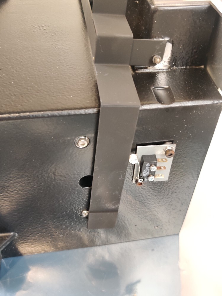 Perkin Elmer Polarimeter 341 / 343 Sample Compartment
