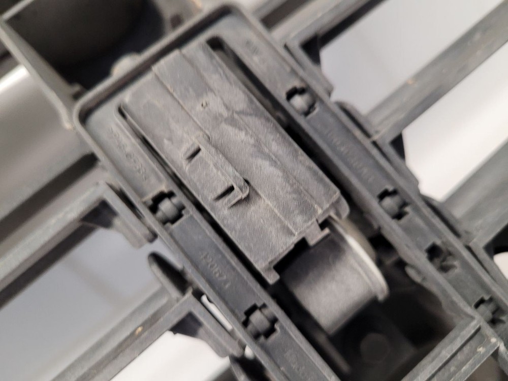 2014 Dodge Ram 1500 Air Shutter