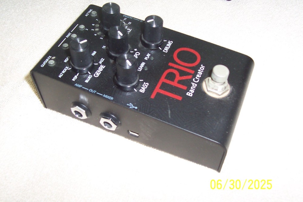 DigiTech TRIO Band Creator Guitar Effect Pedal