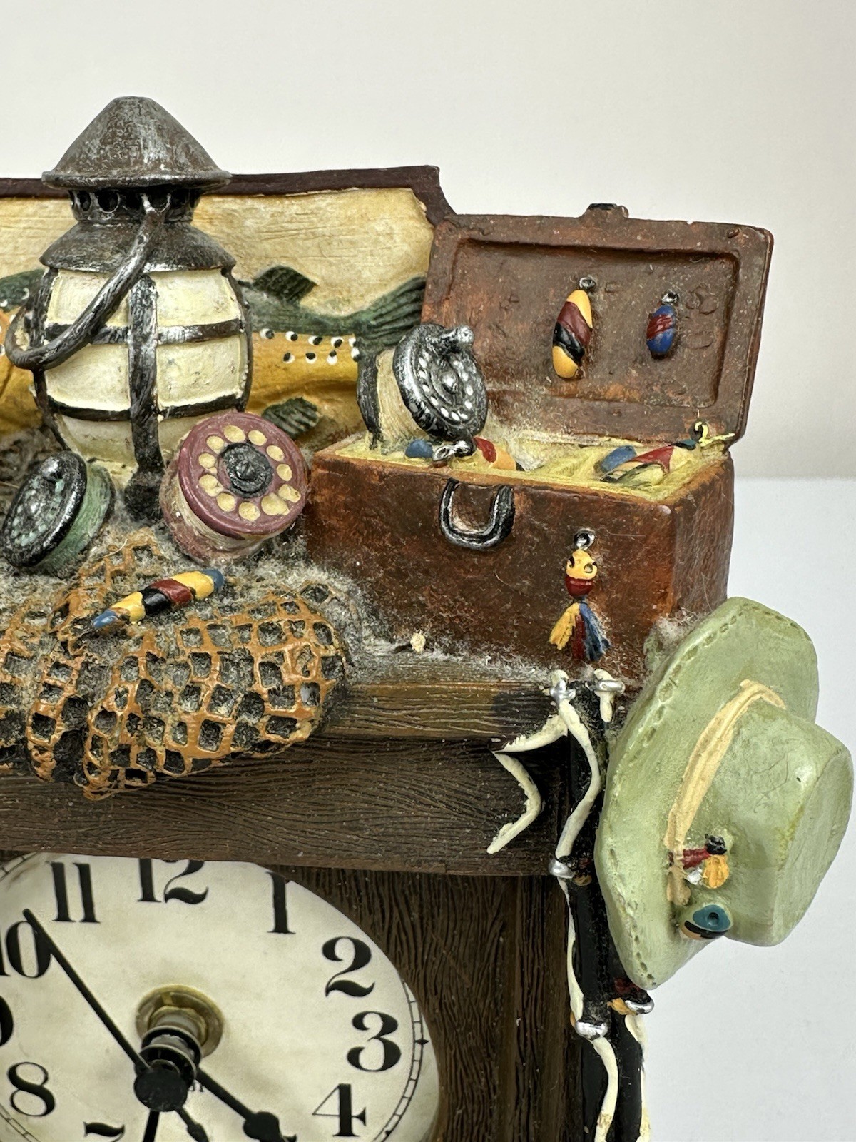 Gone Fishing Clock Figi 1999 Clock Works Rustic Cabin Fish Lantern