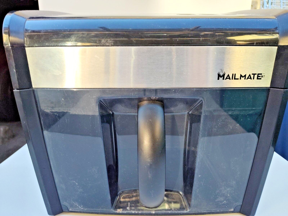 Staples Mailmate M7 Shredder Model SPL-TXC12M7A Card/CD/Document Shredder