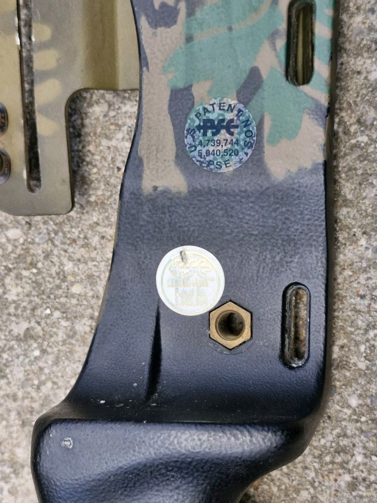 PSE Compound Bow Game Sport series Lightning-Flite 2