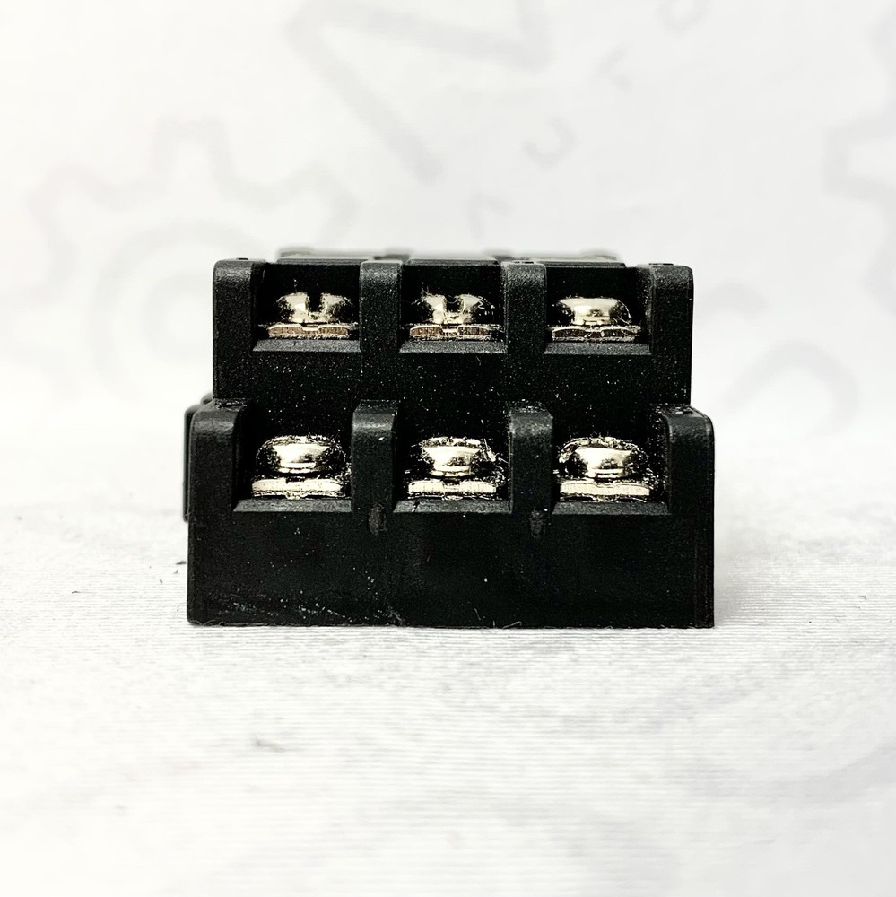 Young Industries NDSQ-11A Relay Socket