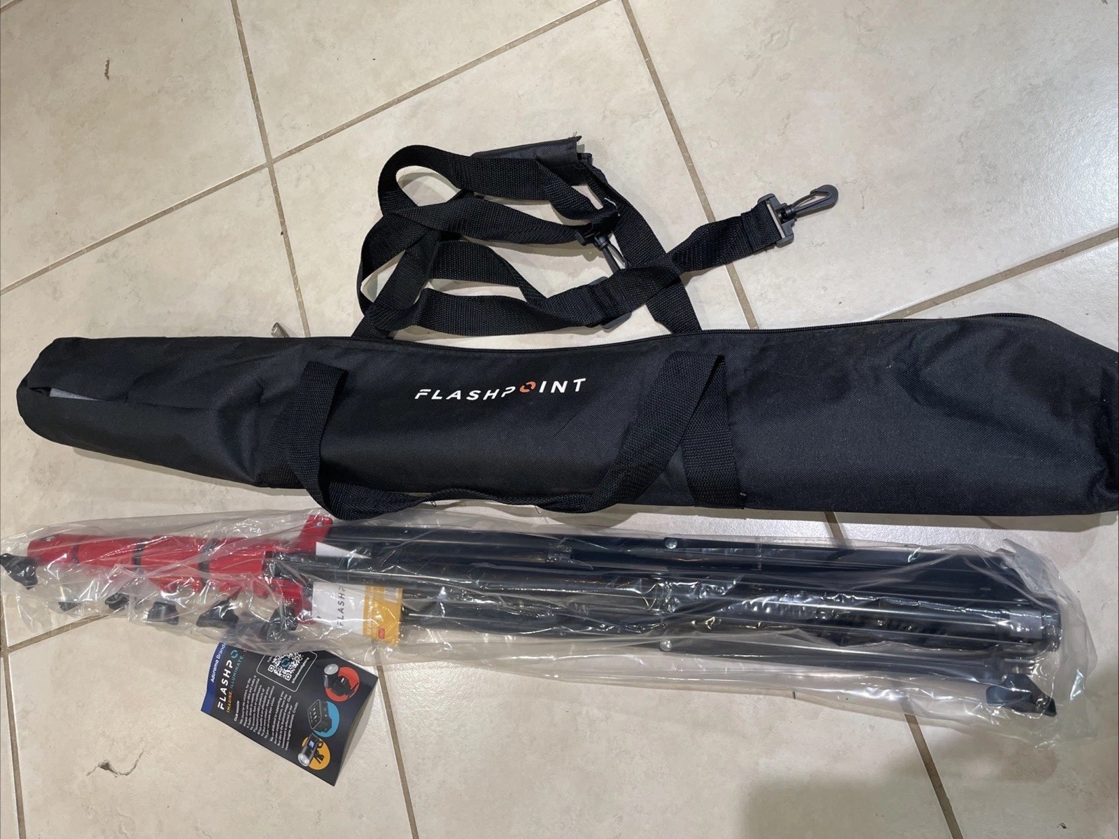 Flashpoint 9.5' Air Cushioned Aluminum 4 Section Light Stand Red New other