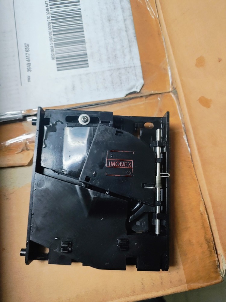 1 Imonex Arcade Coin Mech 900 Token