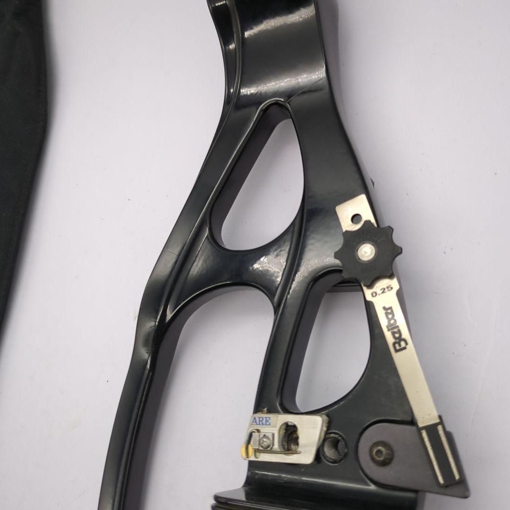 HOYT ECLIPSE Black Archery Handle Recurve Bow