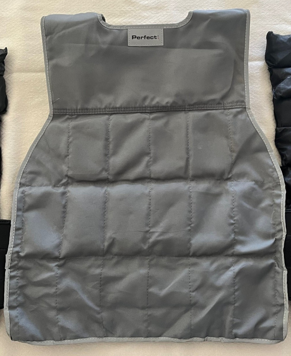 Up to 40LB WEIGHT VEST - Perfect Fitness - 1-40lb Adjustable. Barely Used