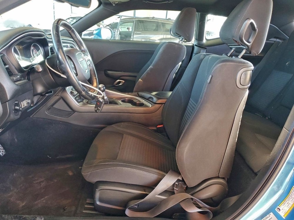 CHALLENGE 2016 Glove Box 5009259