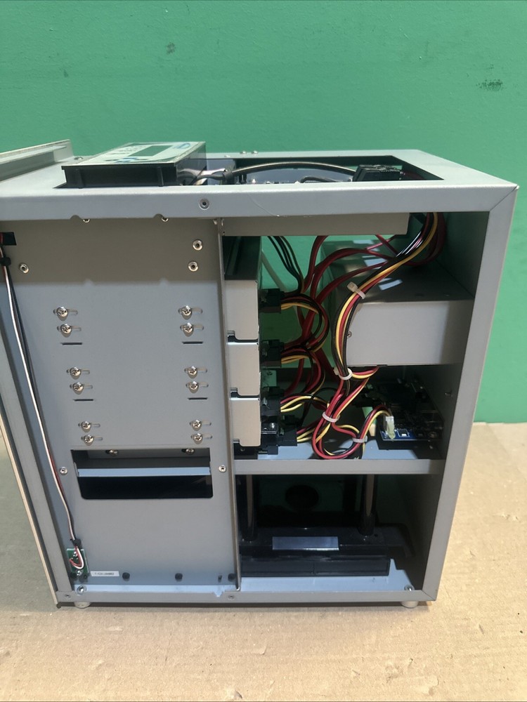 Vinpower Cube 3 Target SATA Automated Bluray/DVD/CD Duplicator