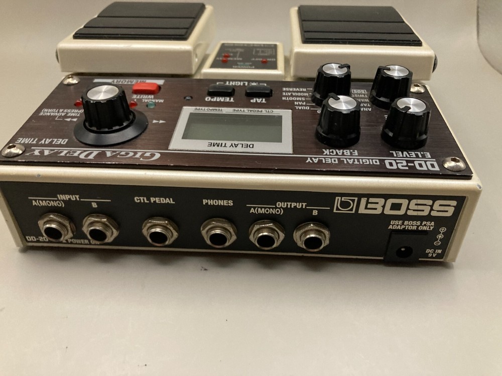 Boss DD-20 Digital Delay Giga Delay Guitar Effect Pedal Tested Work from Japan