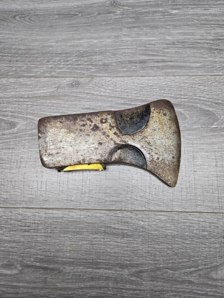 Single Bit Beveled Axe Head 3-1/2 Lb Unmarked