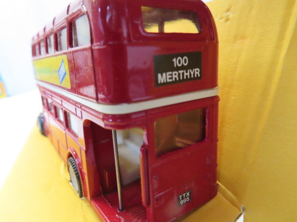CORGI #C559/5 'A E C ' RHONDDA ' Bus boxed ..*