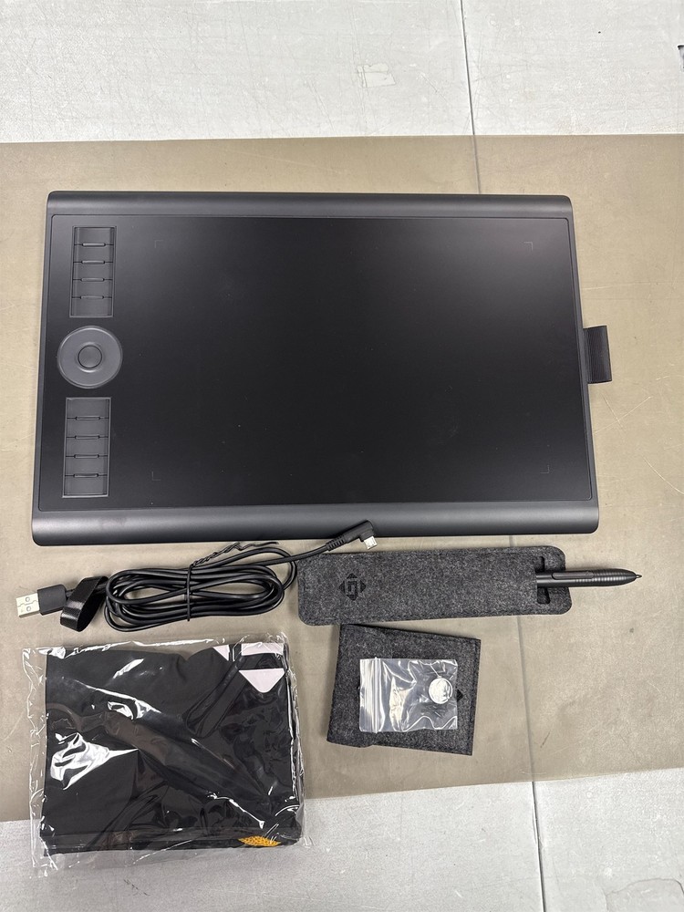 M10K Battery-Free Graphic Tablet