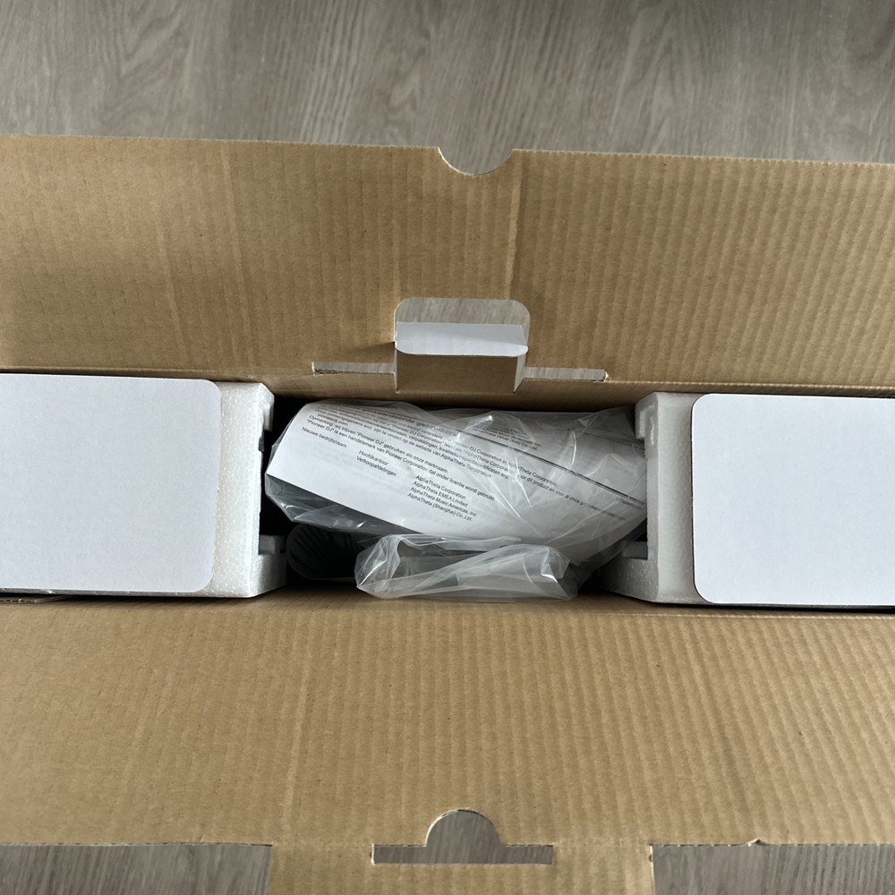 Pioneer DDJ-200 Smart DJ Controller (New In Box Never Opened)