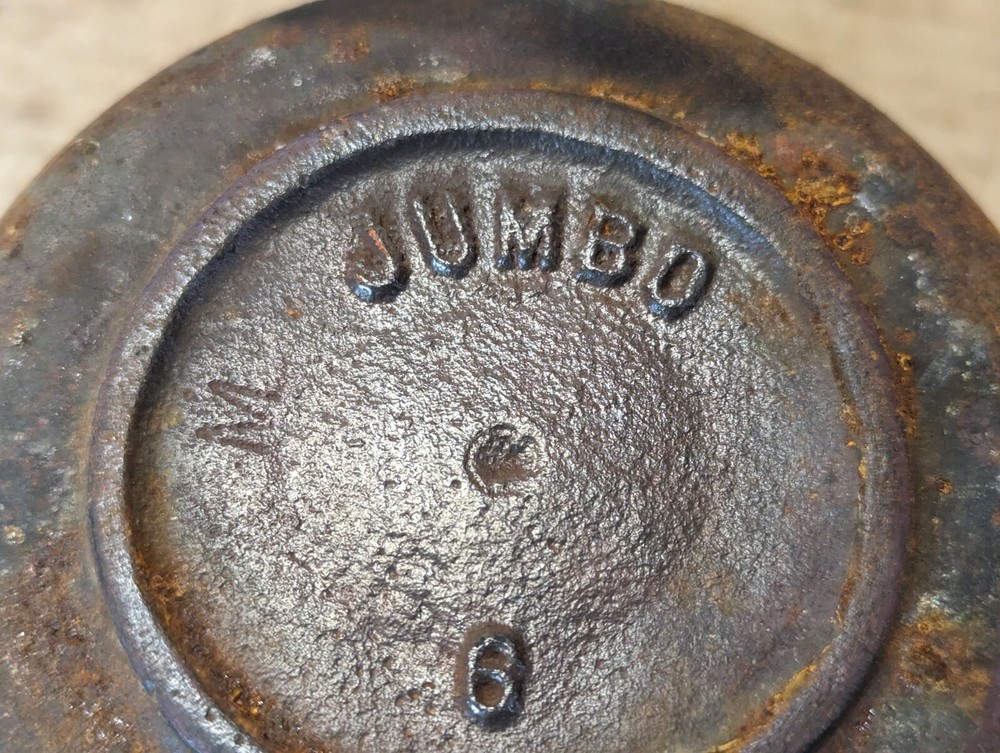 Cast Iron No.6 Blacksmith Melting Pot - Used