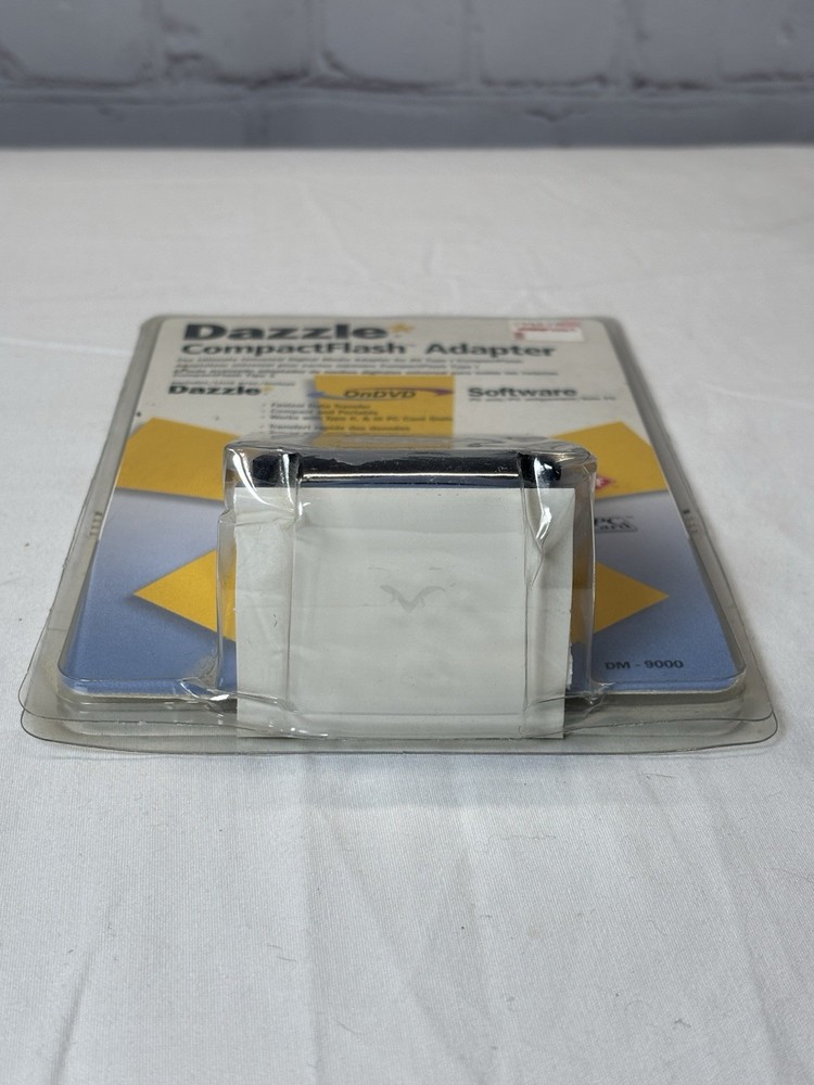 Dazzle CompactFlash Reader/Writer Digital Media Reader Software DM-8000 NEW