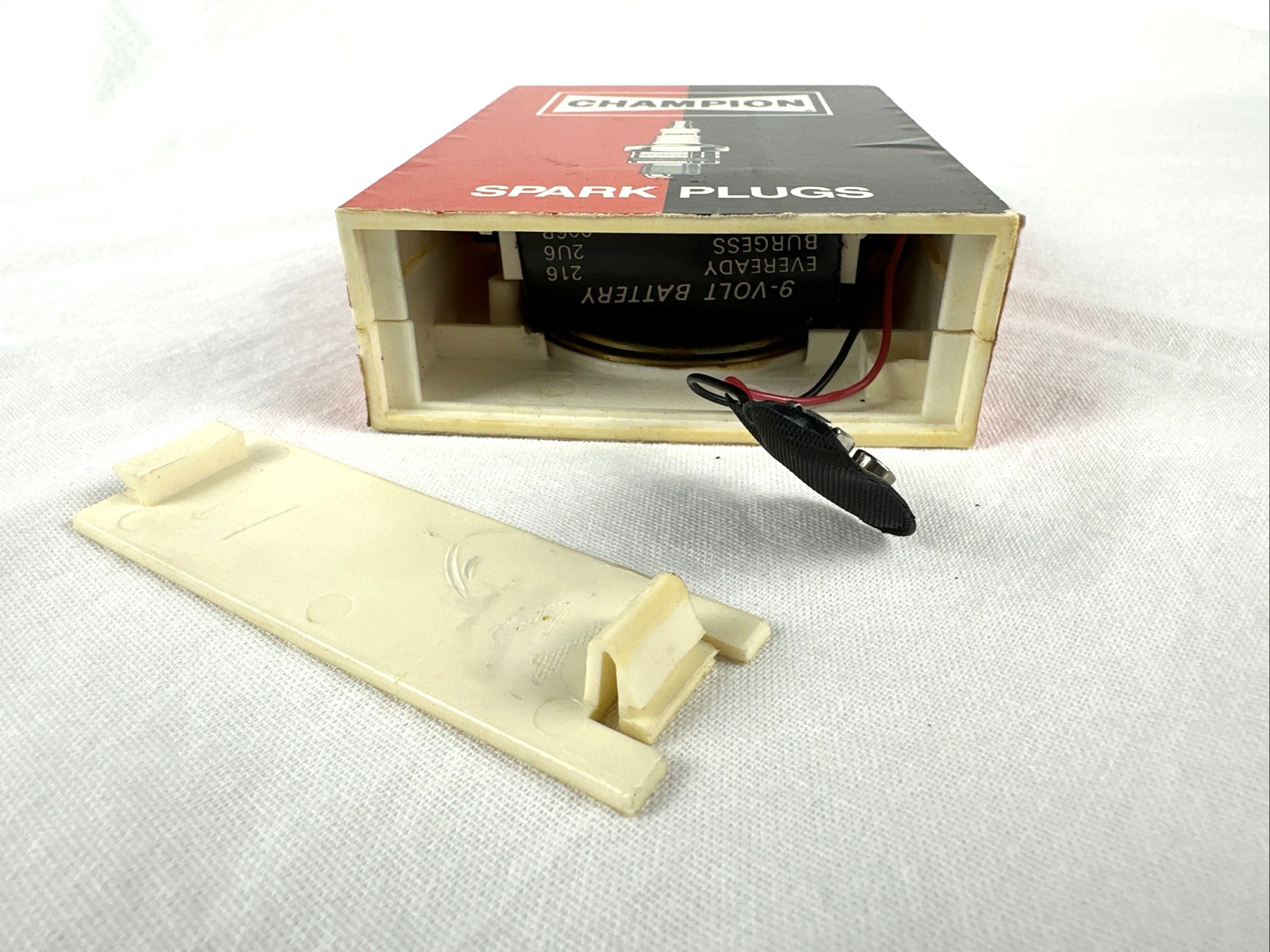 Vintage Champion Spark Plug Transistor Radio, Works (Video), Free Ship