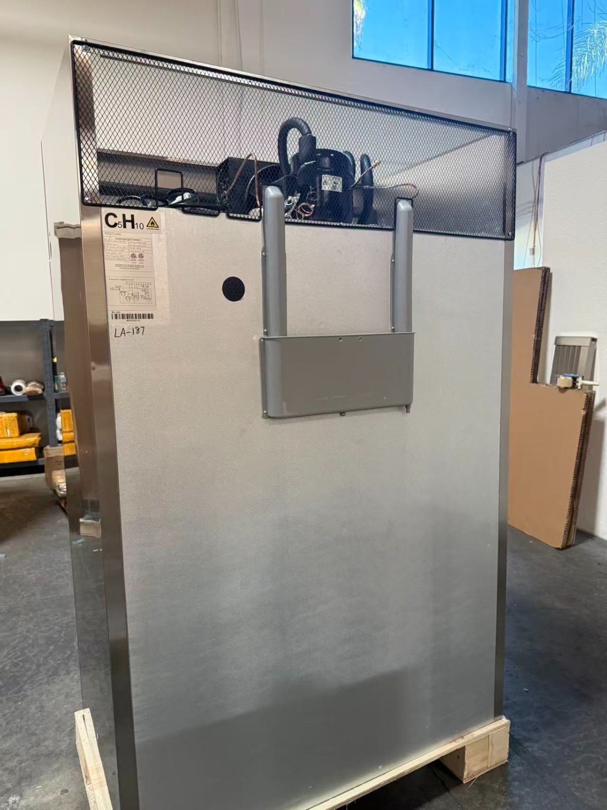 WESTLAKE 48" 2-Door Commercial Reach-In Freezer, 36 Cu.ft – Dents