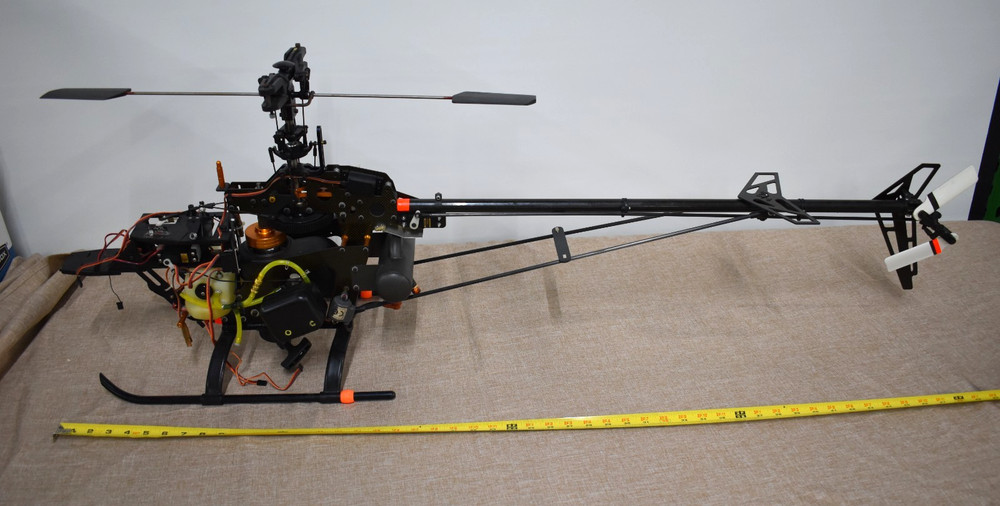 X-cell XL Carbon Gas Powered RC Helicopter pull start