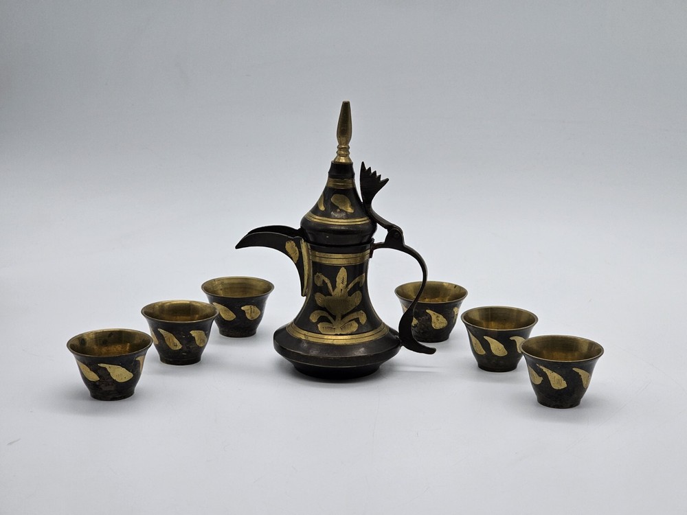 VINTAGE BRASS DALLAH ARABIC MIDDLE EASTERN COFFEE SET