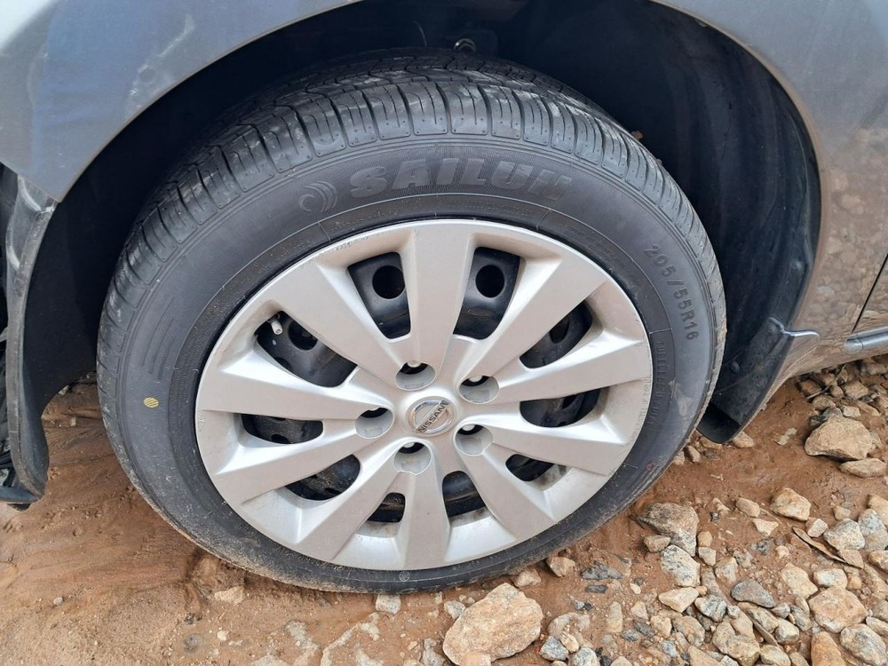 LEAF 2015 Glove Box 4884145