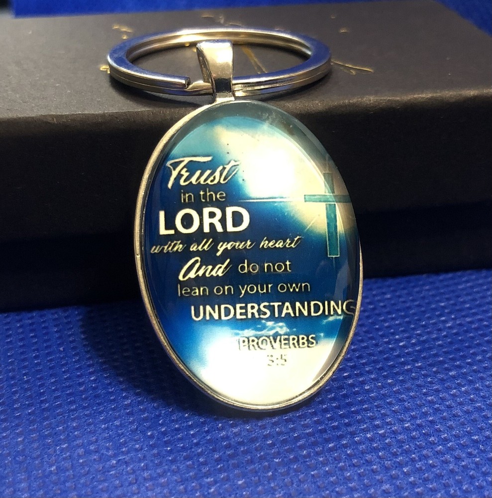 Oval Keychain Trust in the Lord