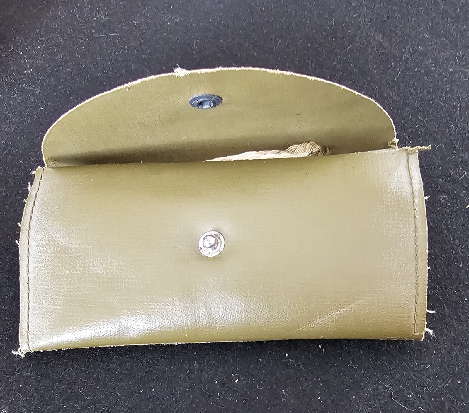 Vtg Gift Of American Red Cross WW2 "Housewife" Sewing Kit Vinyl Tri-fold Pouch