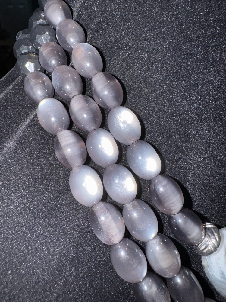 Beautiful Vintage Large Statement Gray Beaded Necklace 16”