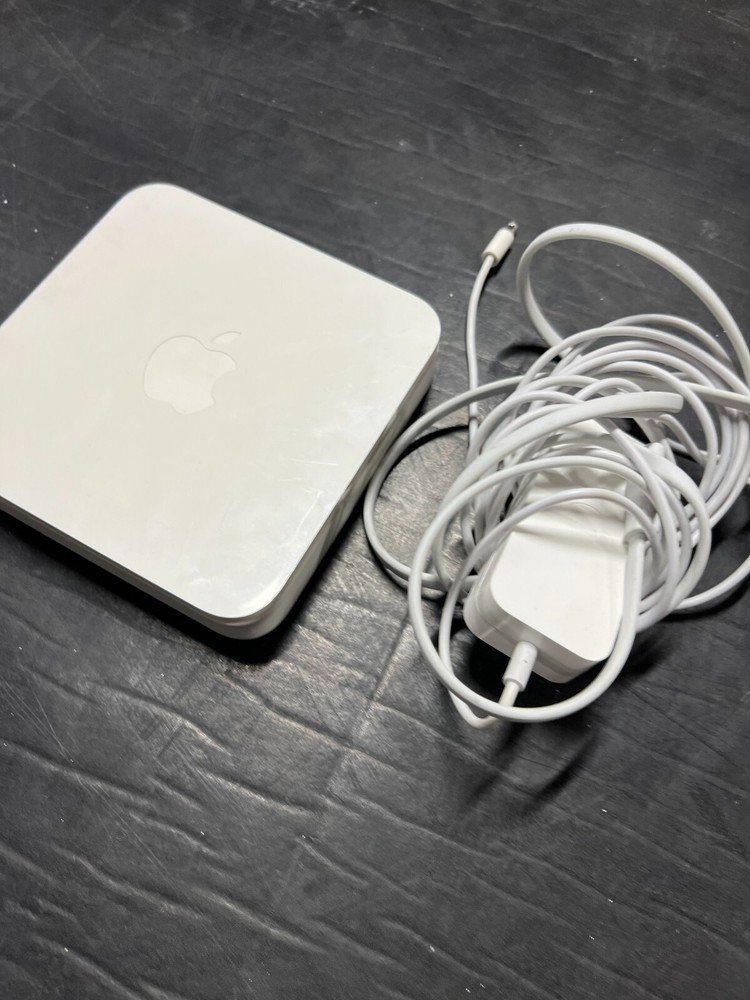 Apple AirPort Extreme Wireless N Router A1408