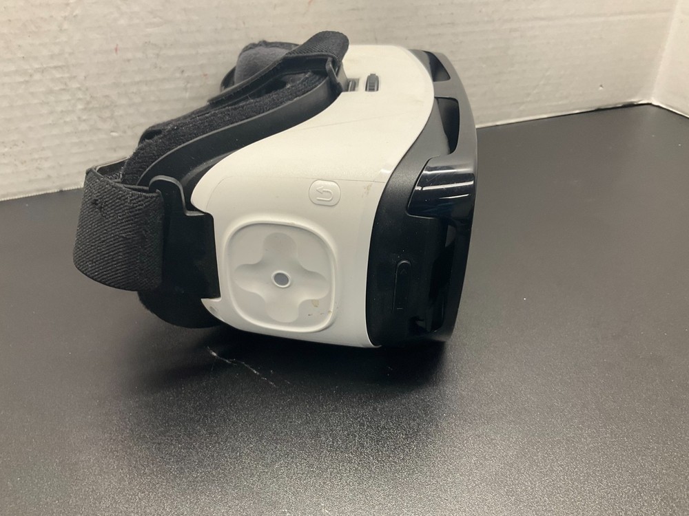 Samsung Gear VR Powered by Oculus -