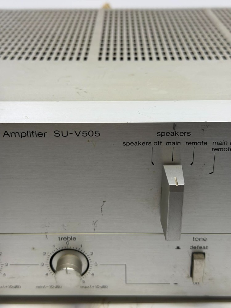 Vintage Technics Stereo Integrated Amplifier SU-V505.