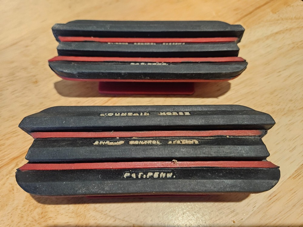 Mountain Horse stirrup control system pads