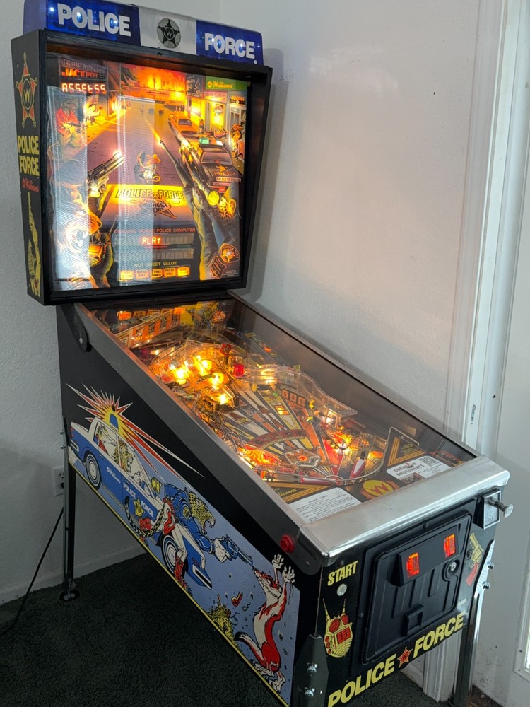 Police Force Pinball Machine