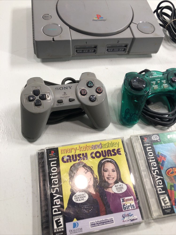 Official Sony PlayStation 1 PS1 Console Complete w 2 Controllers 2 Games