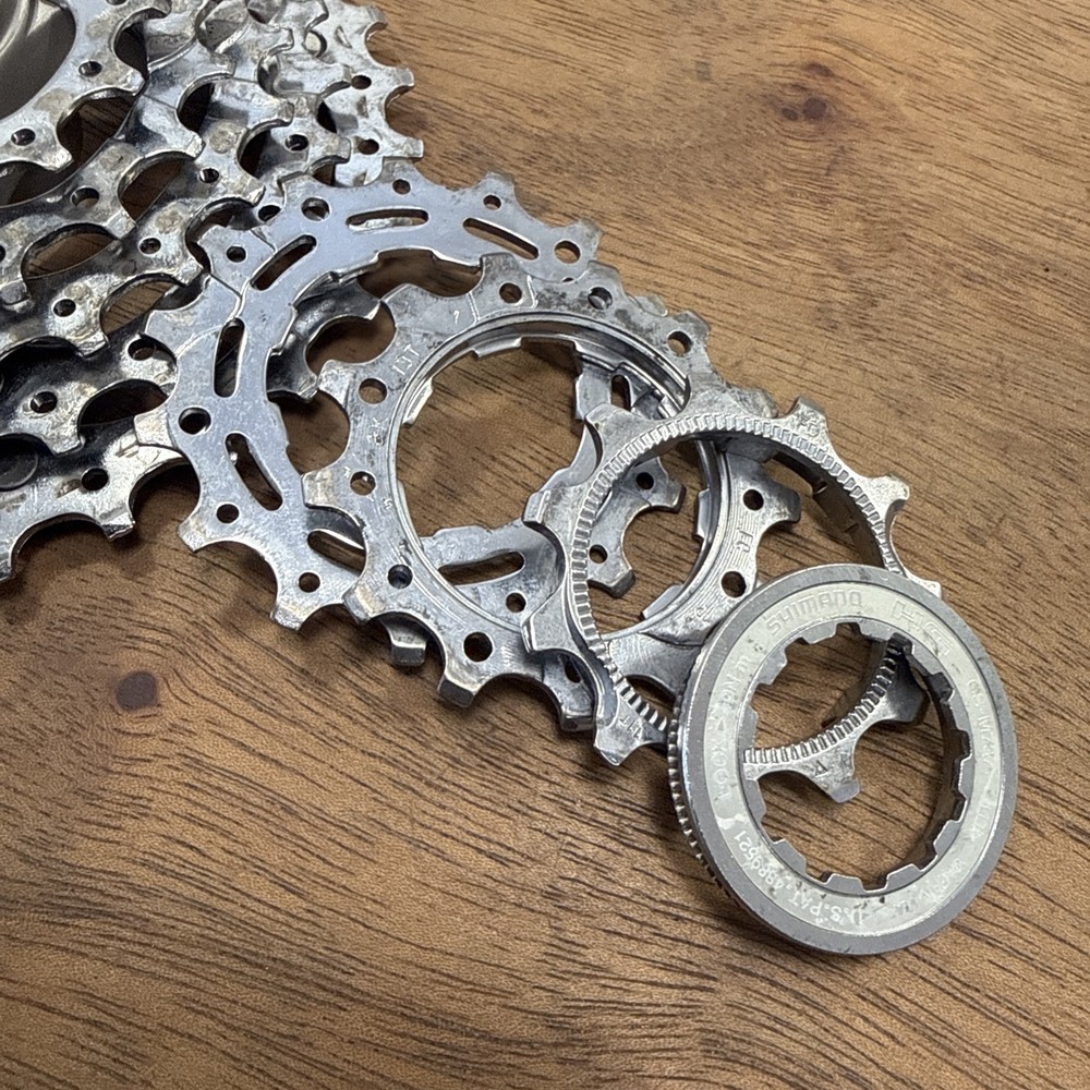 Shimano XT CS-M737 11-30t 8 Speed Hyperglide Cassette