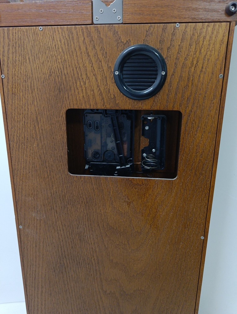 Seiko Quartz Westminster Whittington Swing Pendulum Wall Clock (Untested)