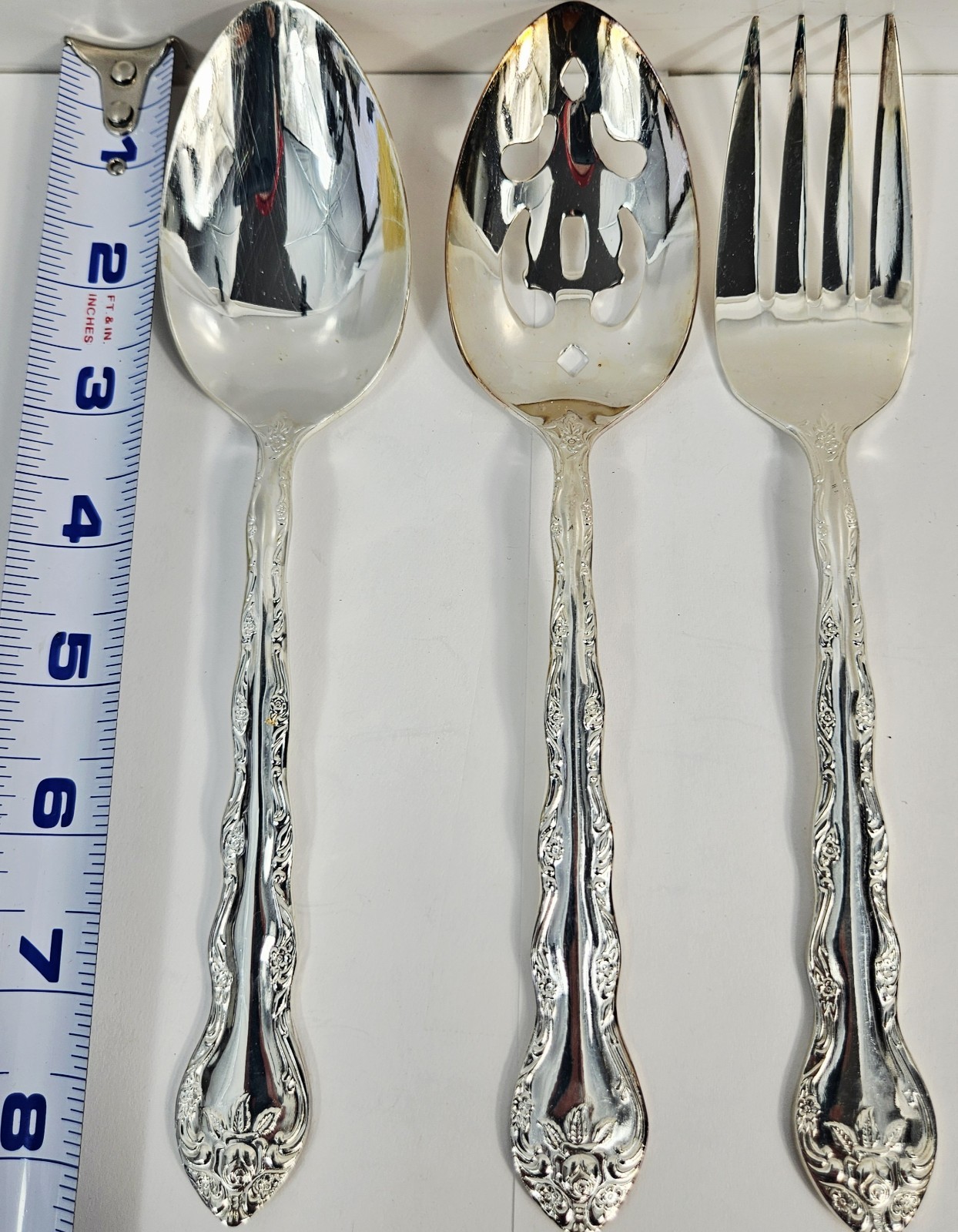 66 pc International Silverplate Abbey Rose Full Service for 12 + 6 Serving Korea