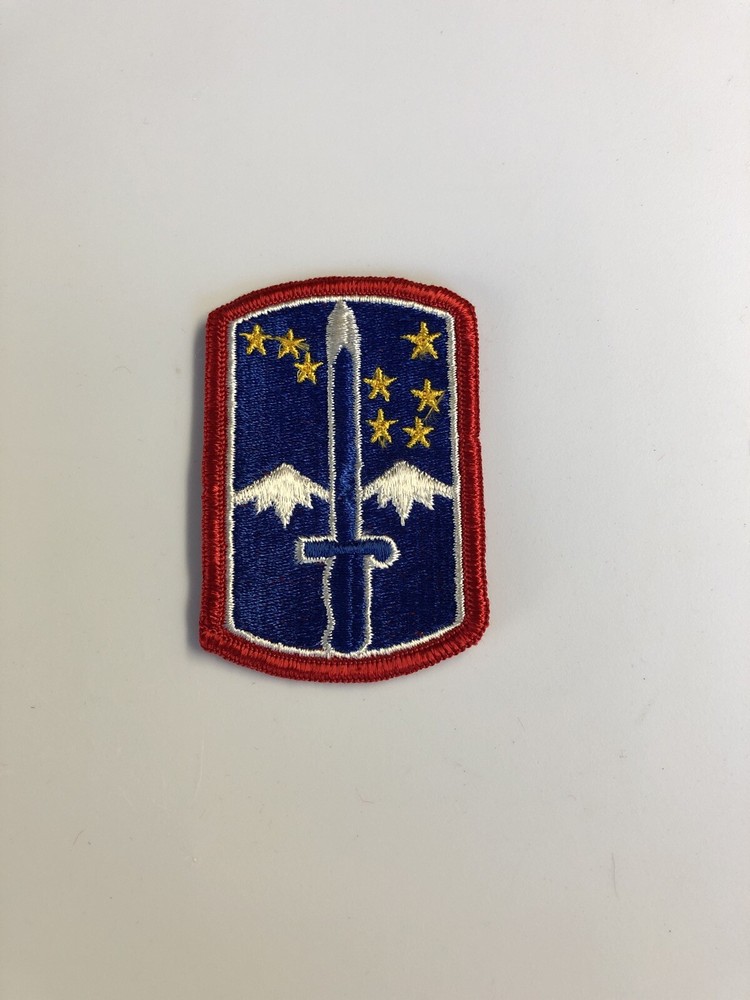 172nd Infantry Brigade U.S. Army Shoulder Patch Insignia