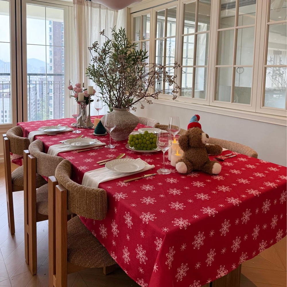 Christmas Red Tablecloth, Rectangle Table Cloh with Snowflake Decorations, Sp...
