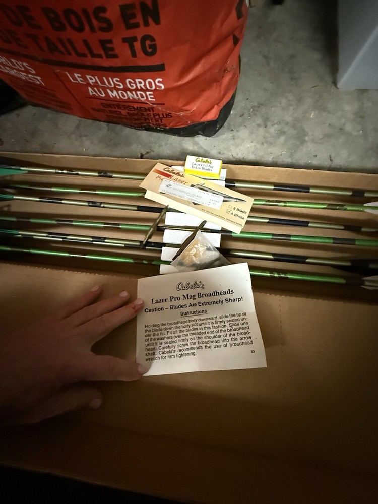 Custom Arrows Cabelas Broadheads 8 Count